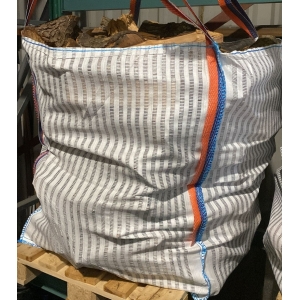 haardhout gezaagd en gekloofd in big-bag